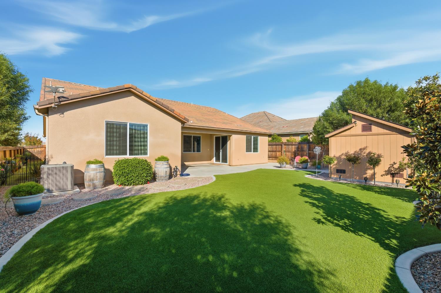 3938 Mecca Ave, Clovis, CA 93619