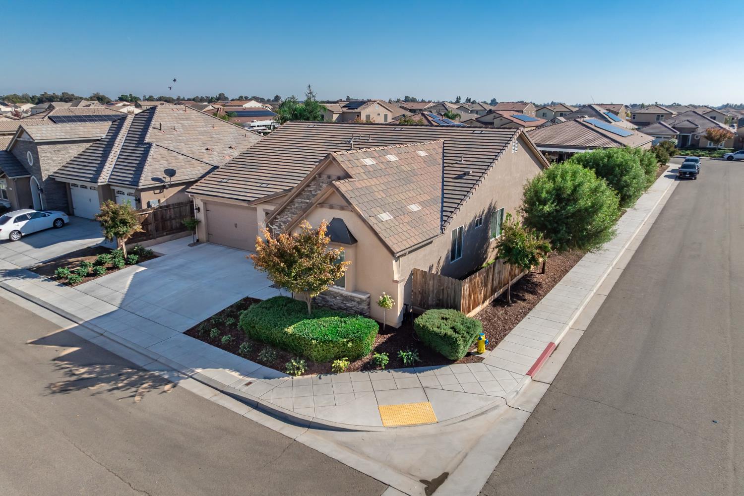 3938 Mecca Ave, Clovis, CA 93619