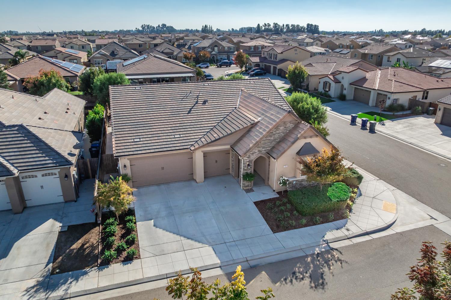 3938 Mecca Ave, Clovis, CA 93619