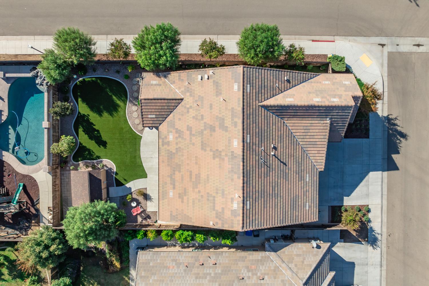 3938 Mecca Ave, Clovis, CA 93619