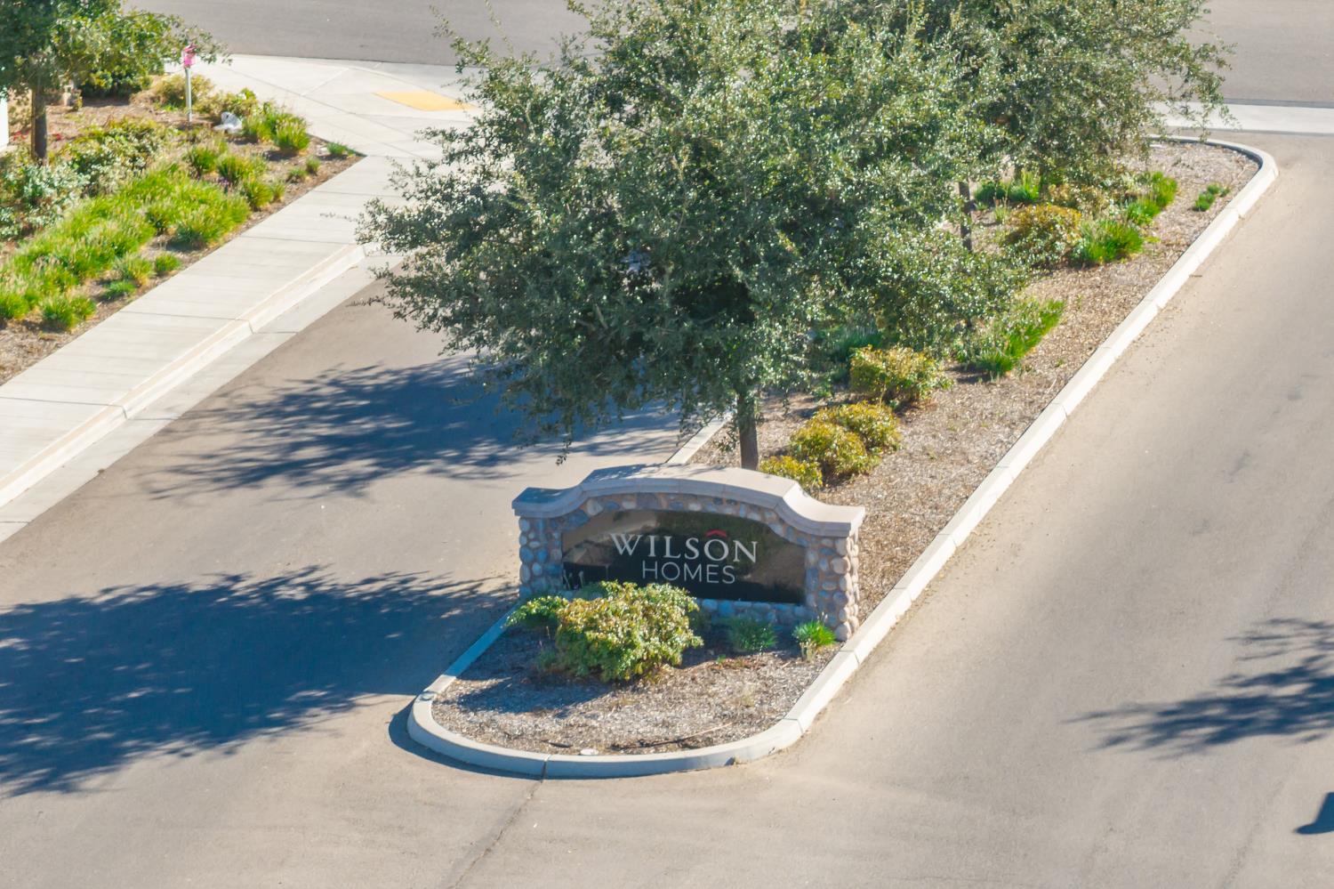 3938 Mecca Ave, Clovis, CA 93619