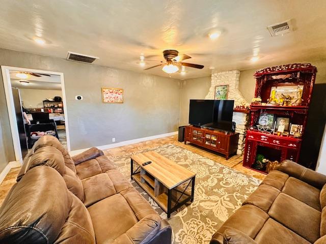 11236 E Herndon Ave, Clovis, CA 93619