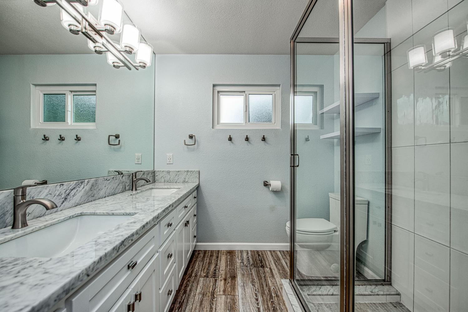 1091 Sierra Ave, Clovis, CA 93612