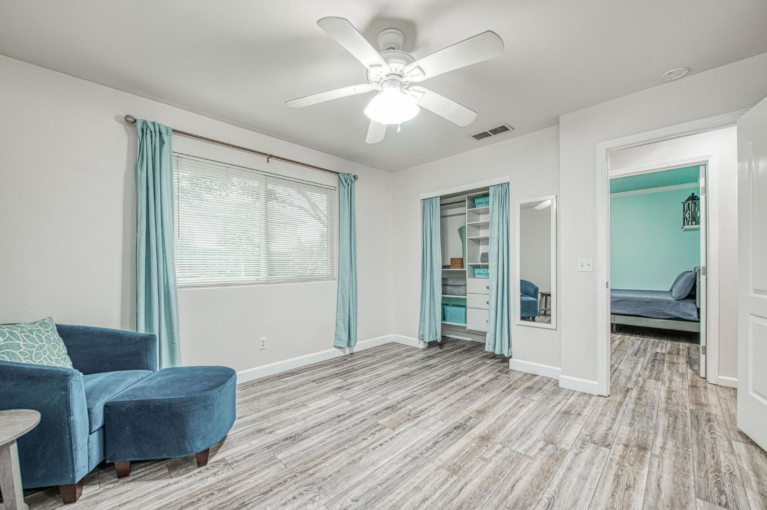 1091 Sierra Ave, Clovis, CA 93612