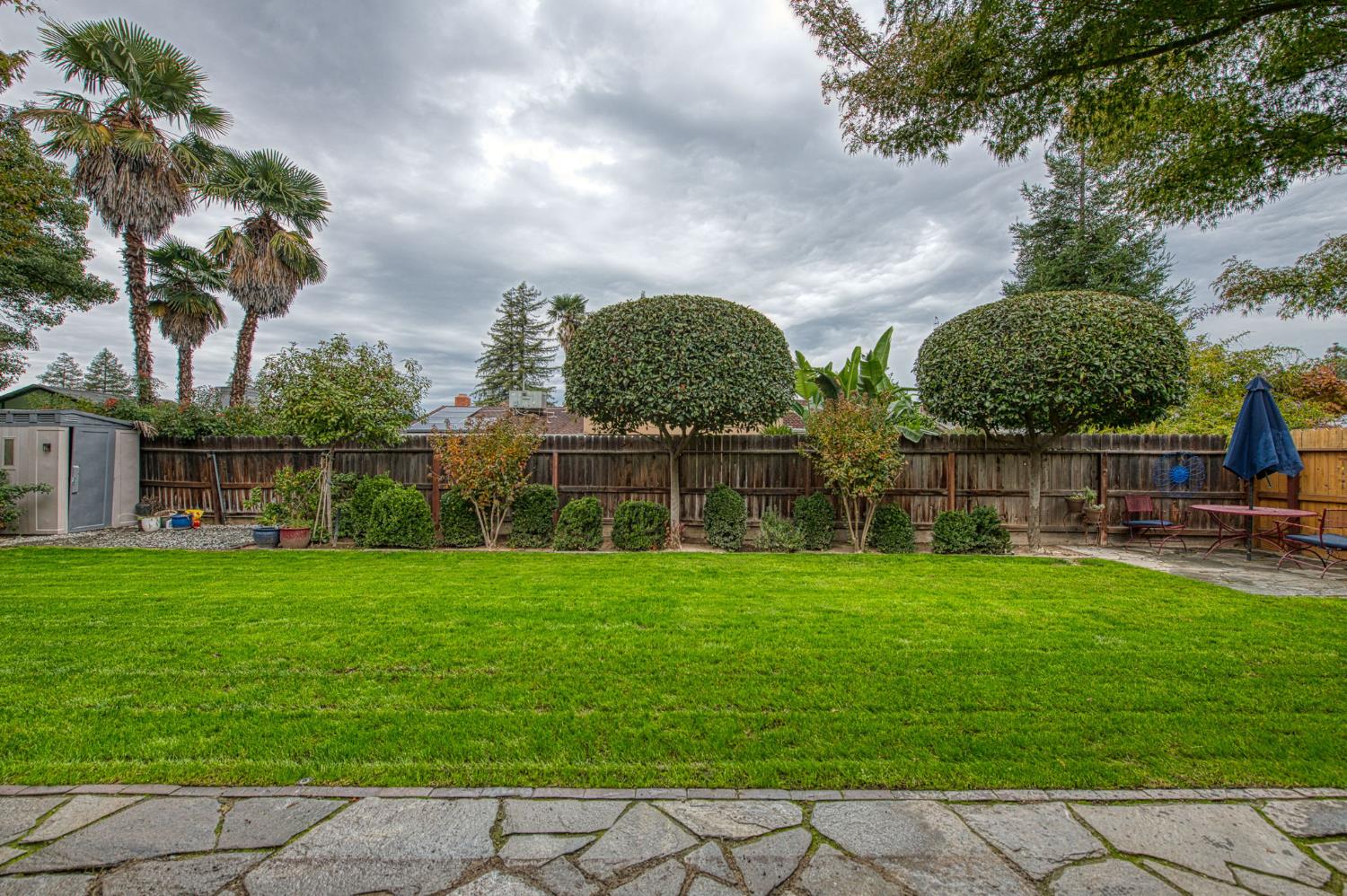 1091 Sierra Ave, Clovis, CA 93612