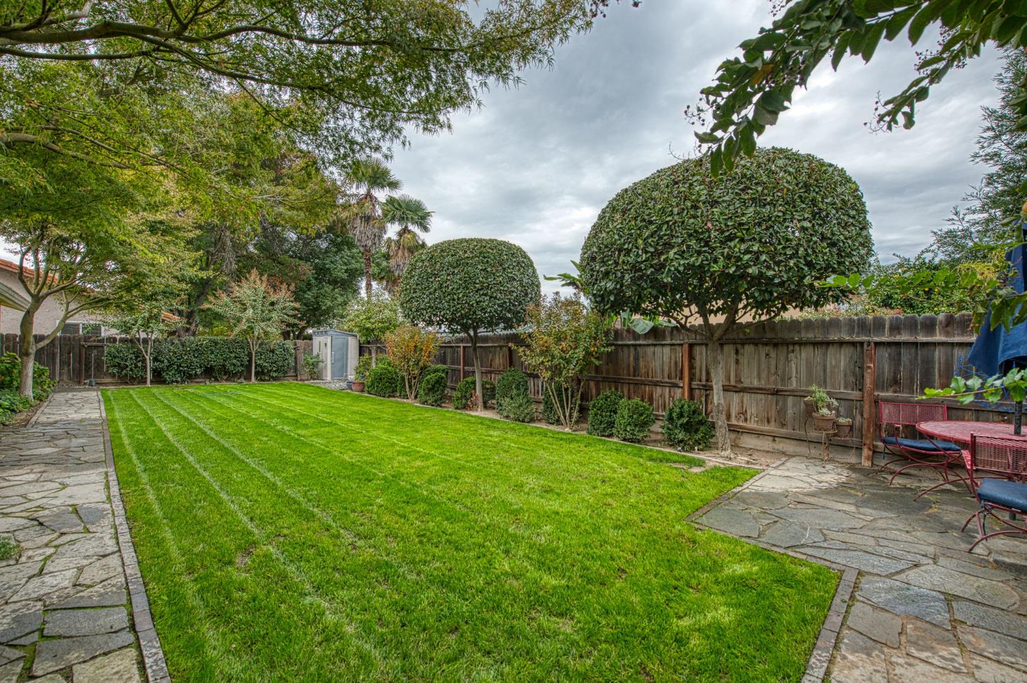 1091 Sierra Ave, Clovis, CA 93612