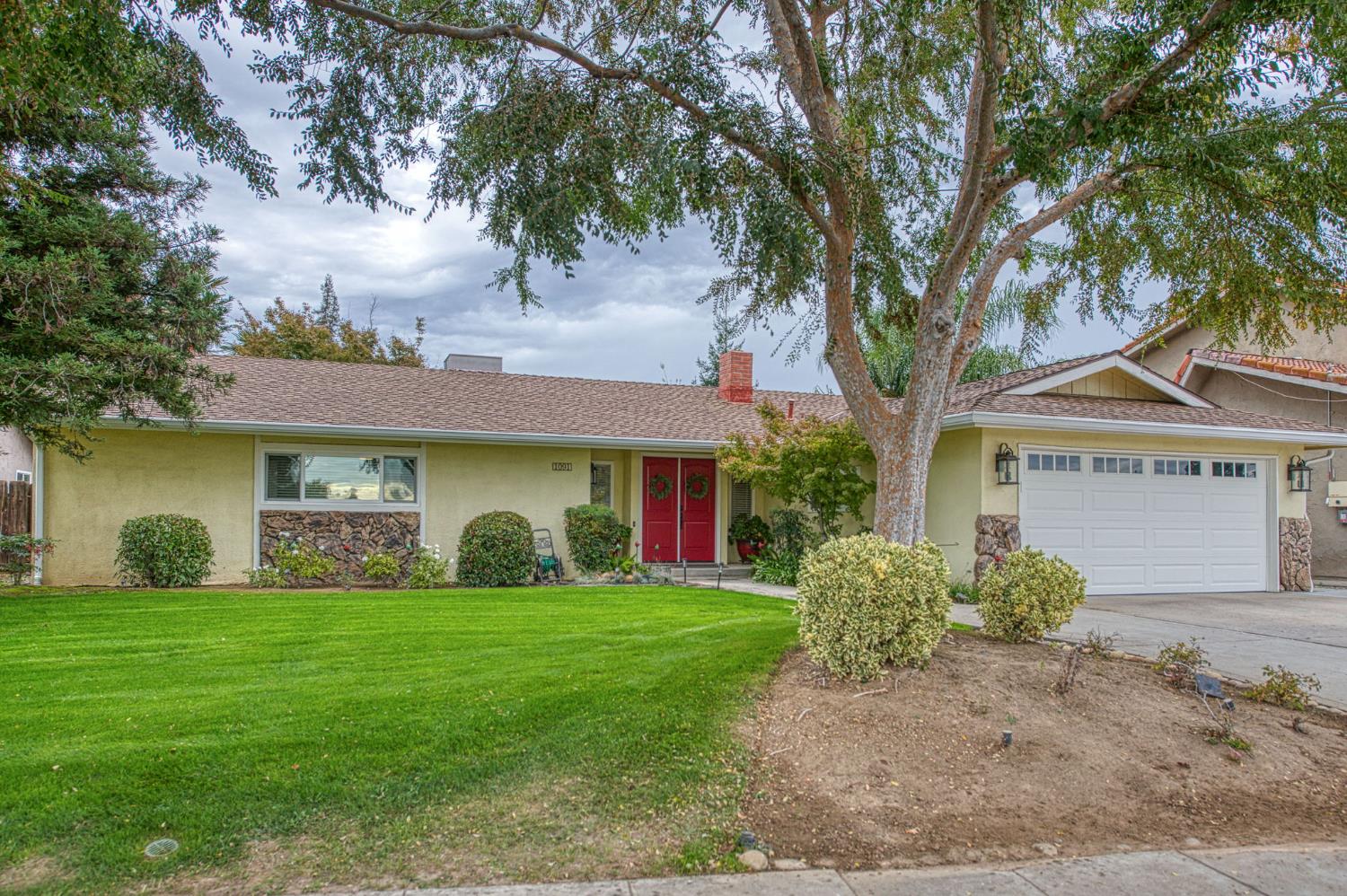 1091 Sierra Ave, Clovis, CA 93612