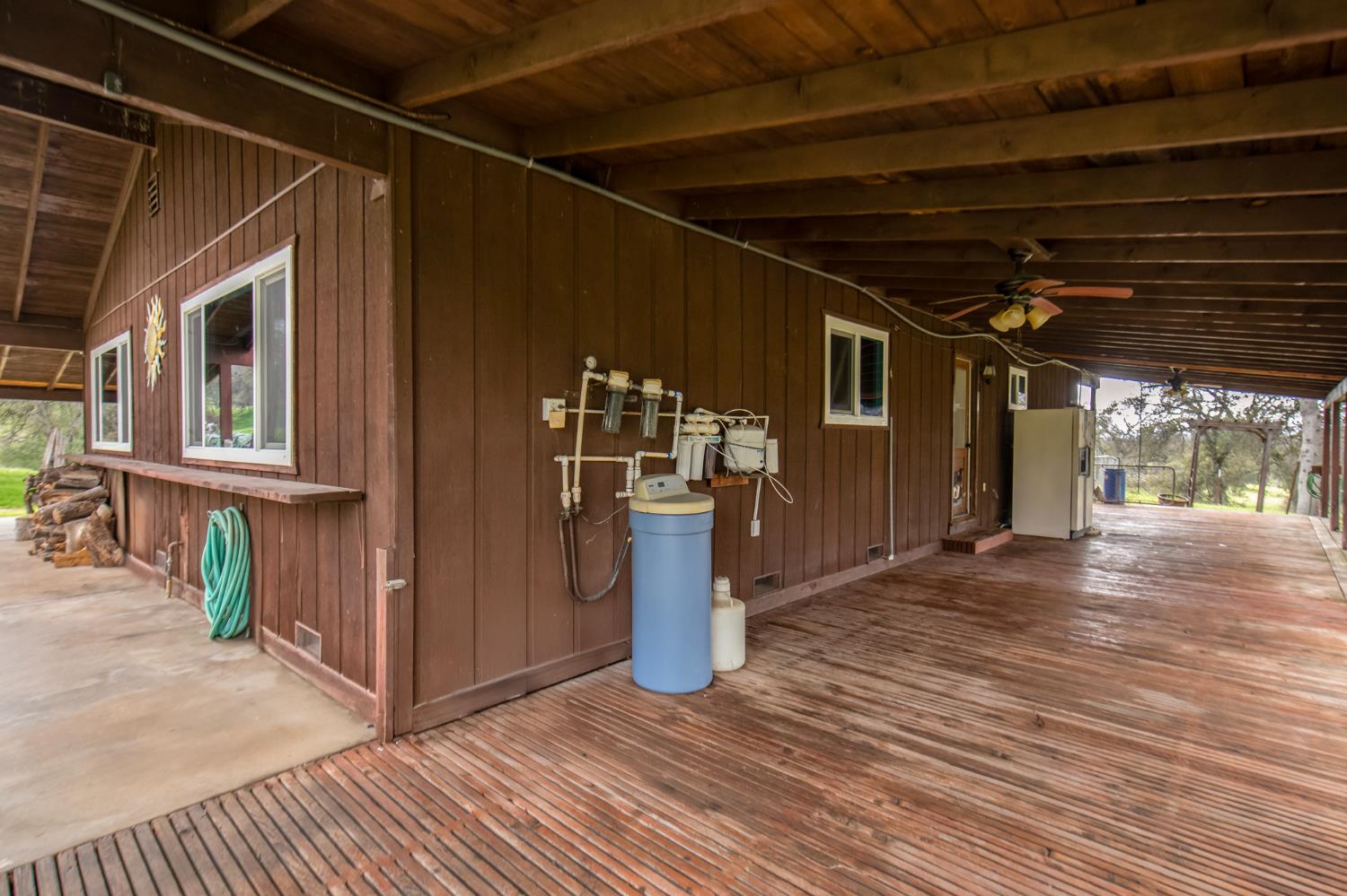 21256 Tollhouse Rd, Clovis, CA 93619