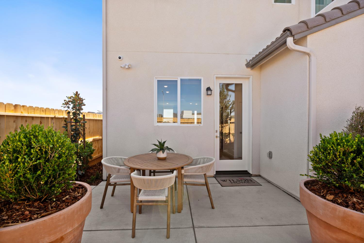 1525 Redbrick Ln, Clovis, CA 93619