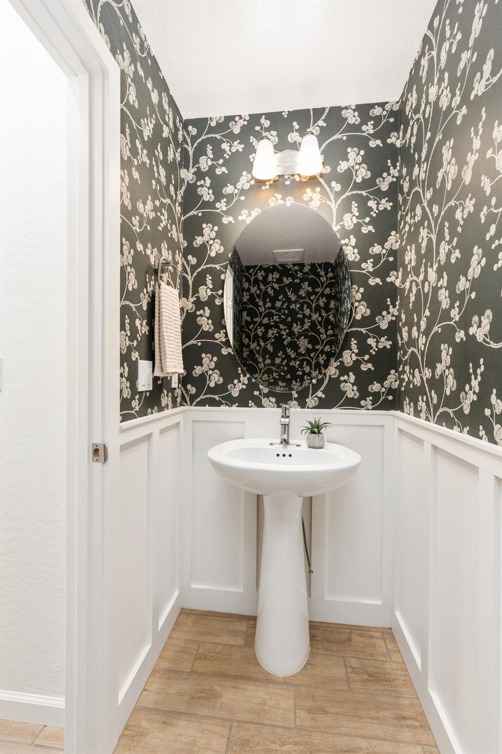 1543 Redbrick Ln, Clovis, CA 93619