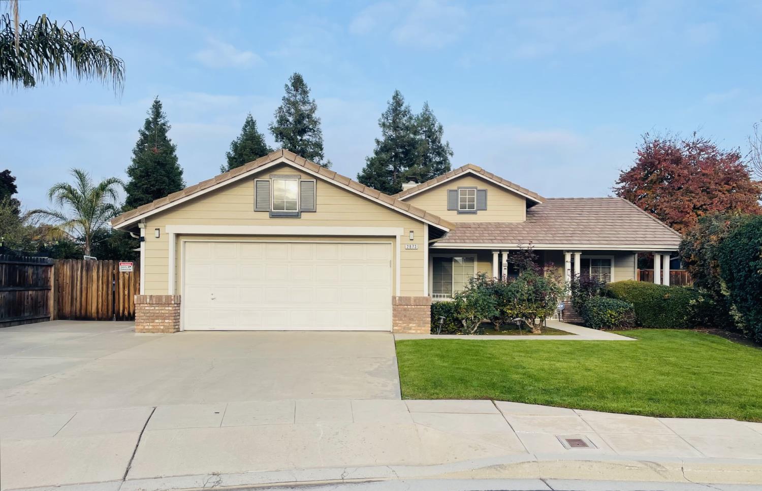 2873 Mitchell Ave, Clovis, CA 93611