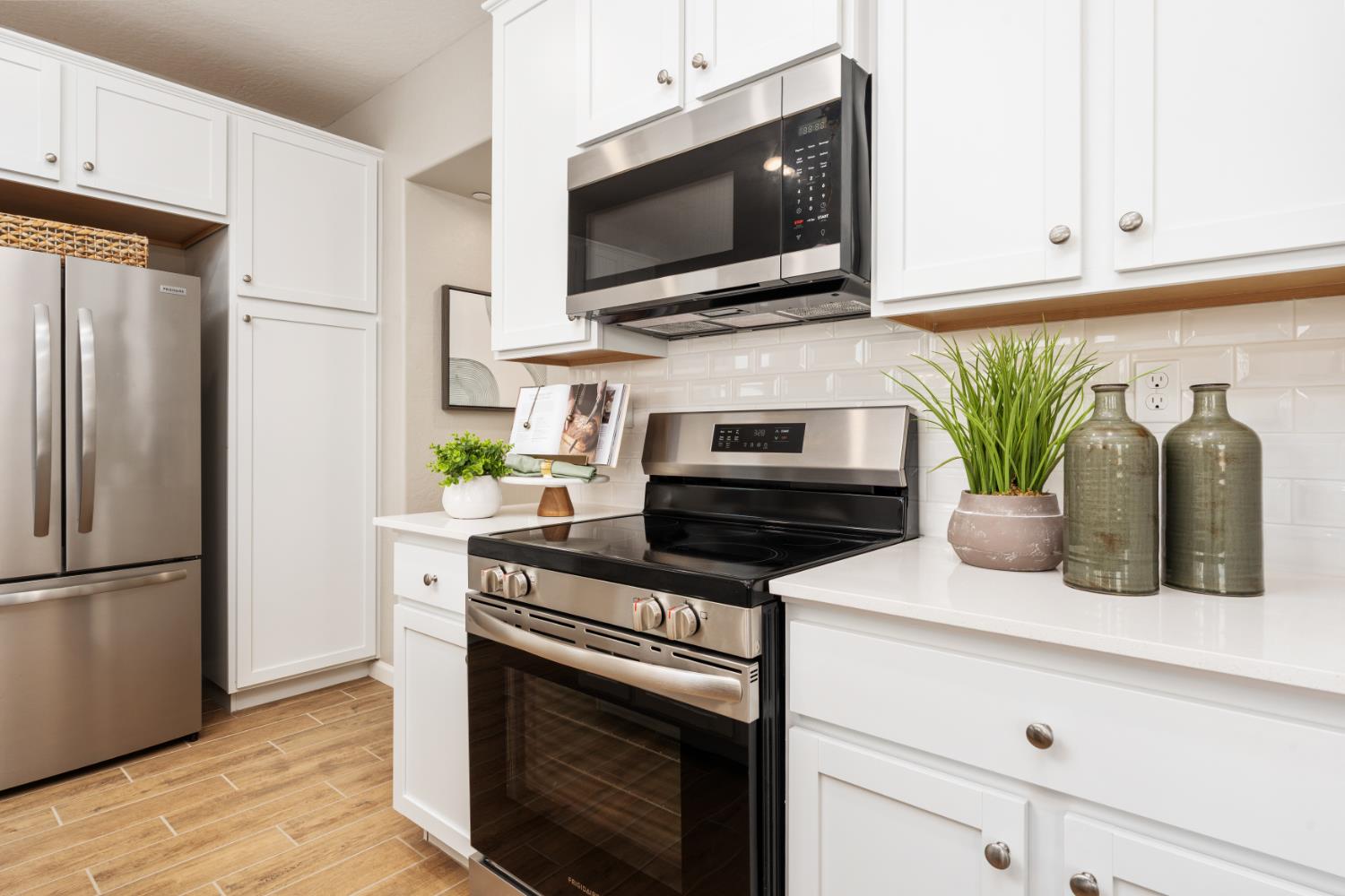 1519 Redbrick Ln, Clovis, CA 93619