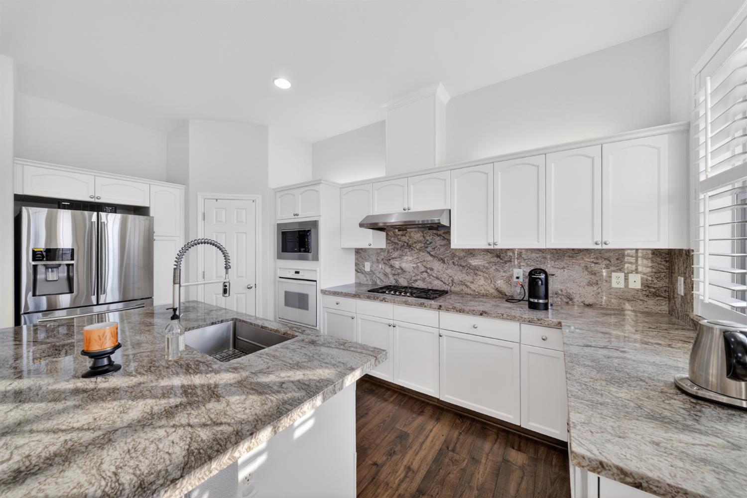 2662 Whitmore Ave, Clovis, CA 93619