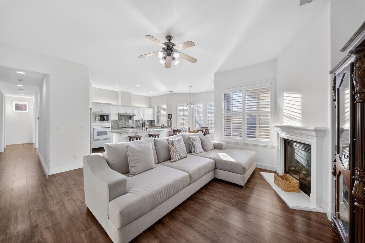 2662 Whitmore Ave, Clovis, CA 93619