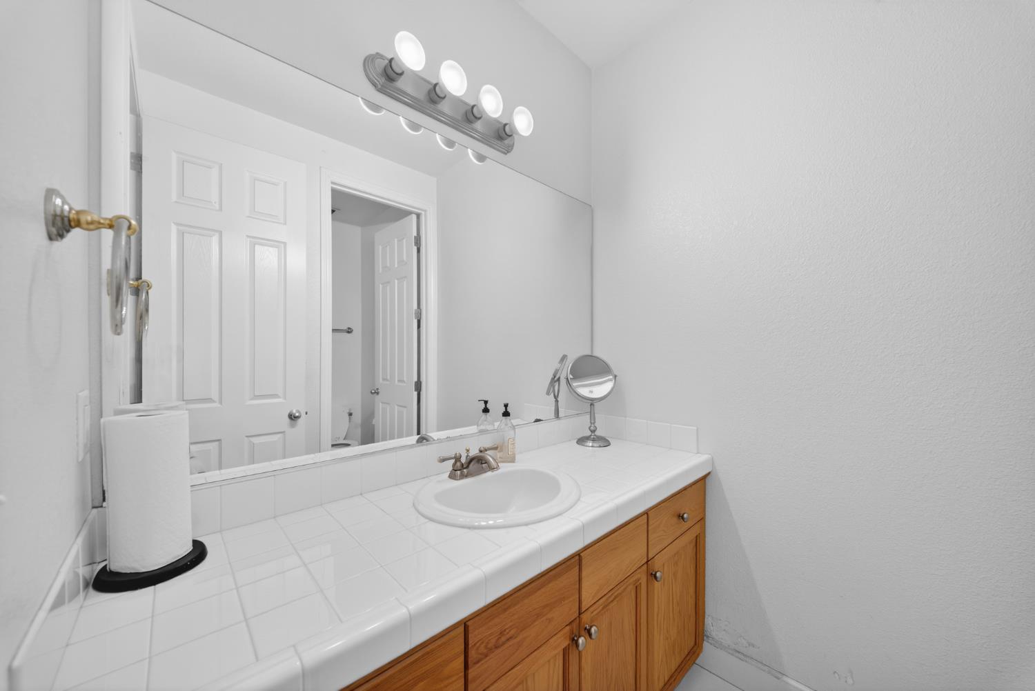 2662 Whitmore Ave, Clovis, CA 93619