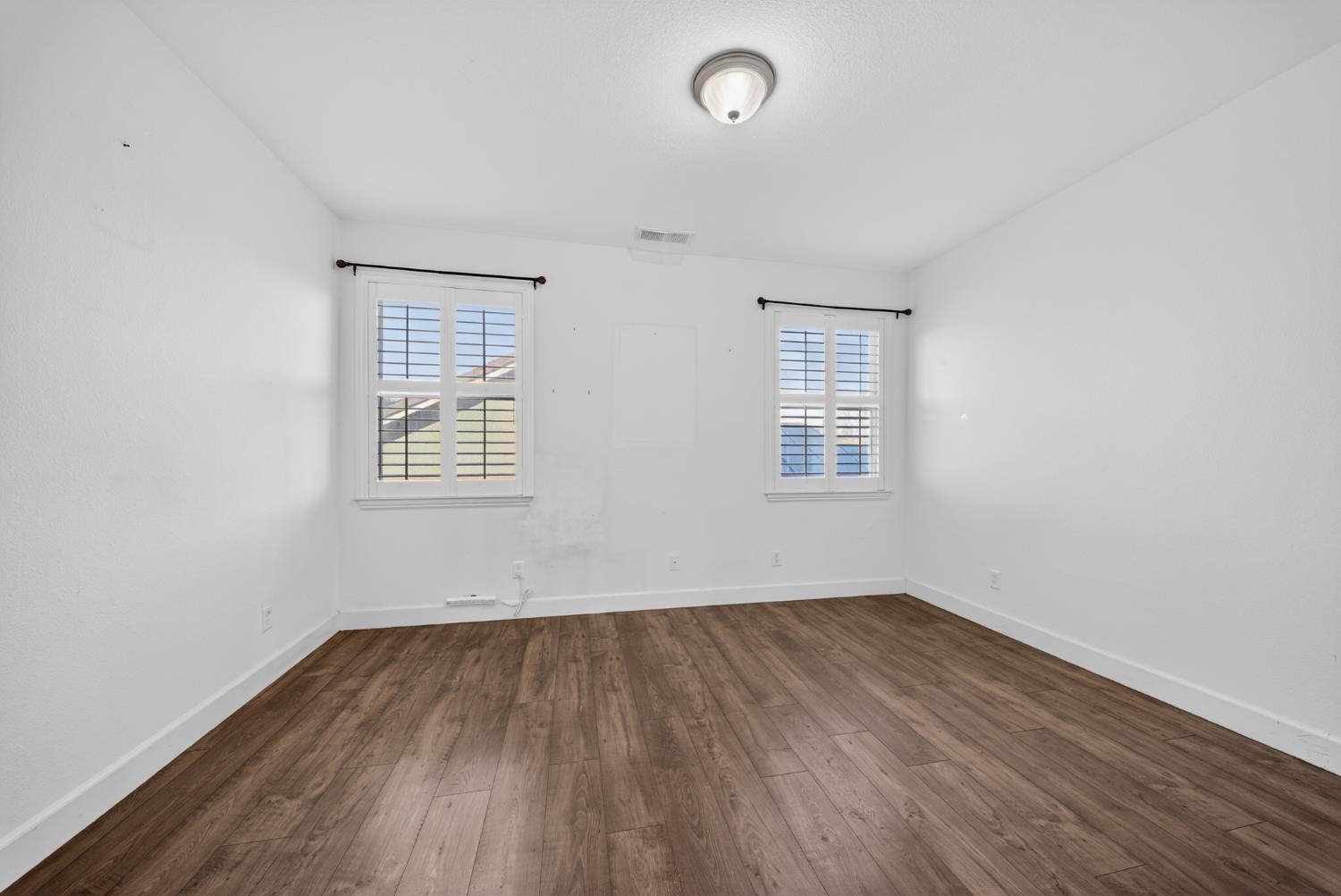 2662 Whitmore Ave, Clovis, CA 93619