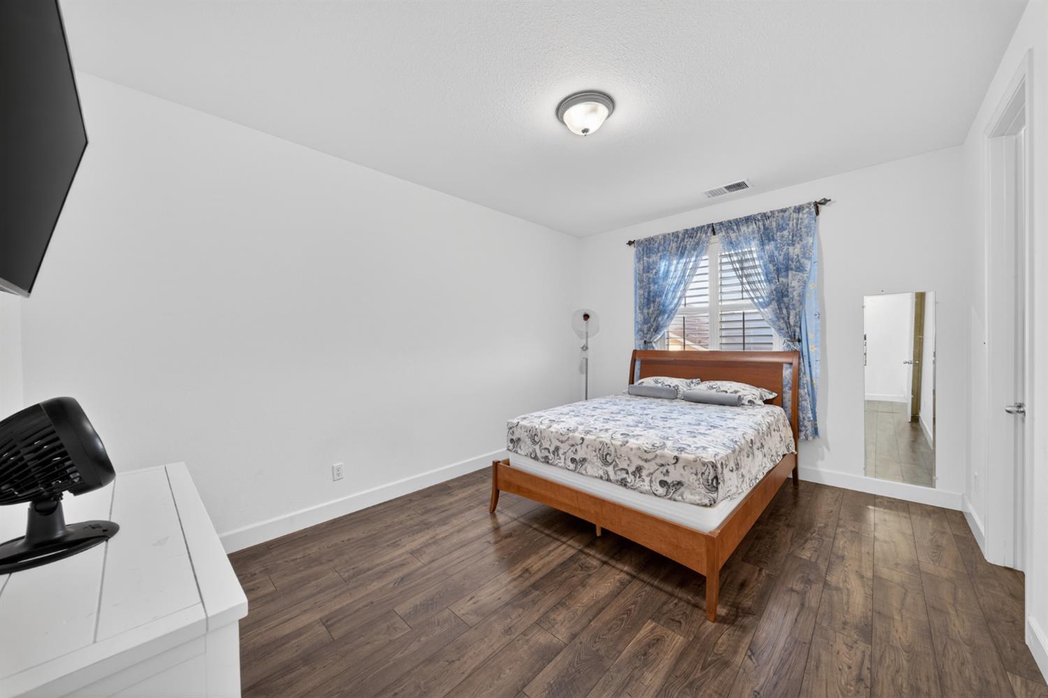 2662 Whitmore Ave, Clovis, CA 93619