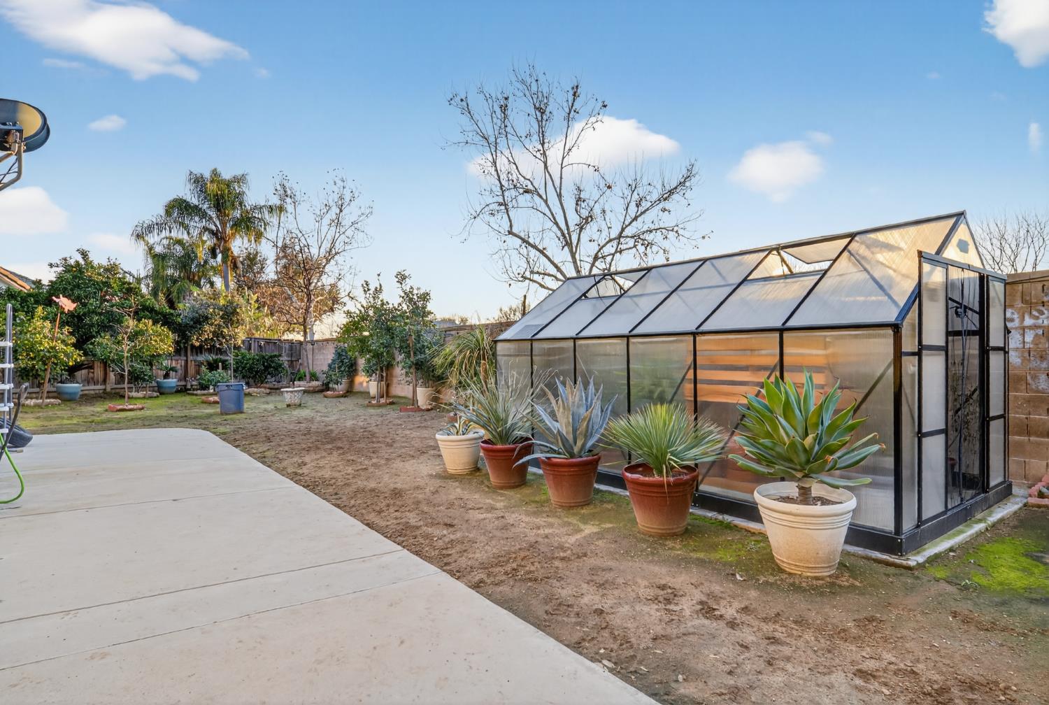 2662 Whitmore Ave, Clovis, CA 93619