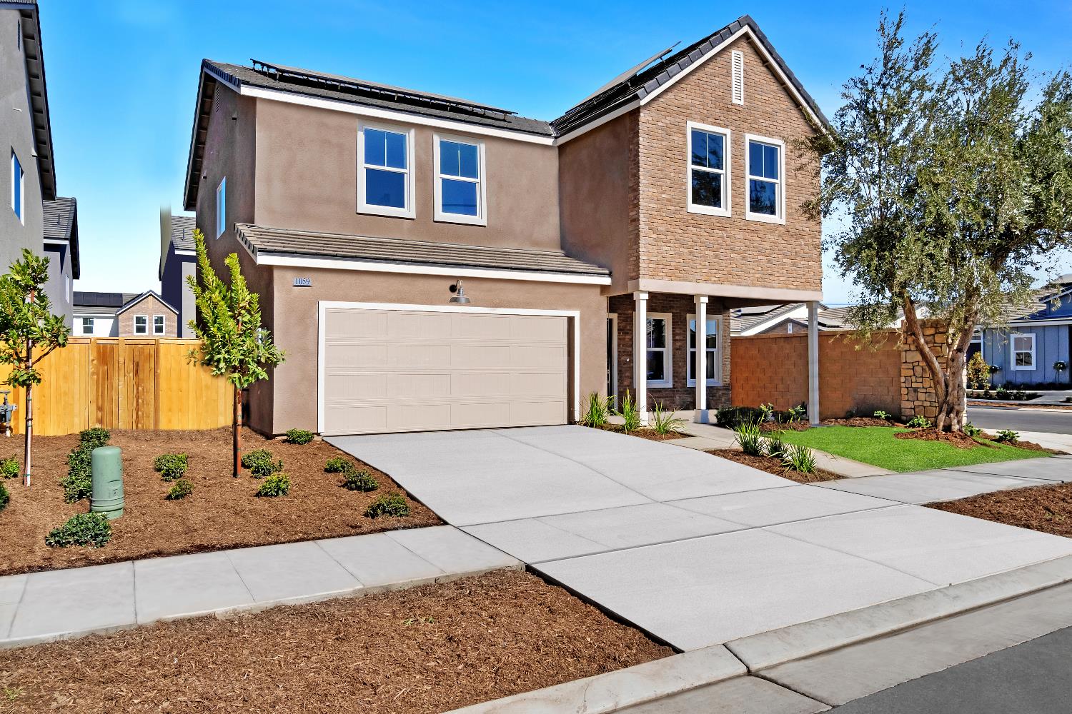 1059 Springtime Ave, Clovis, CA 93619