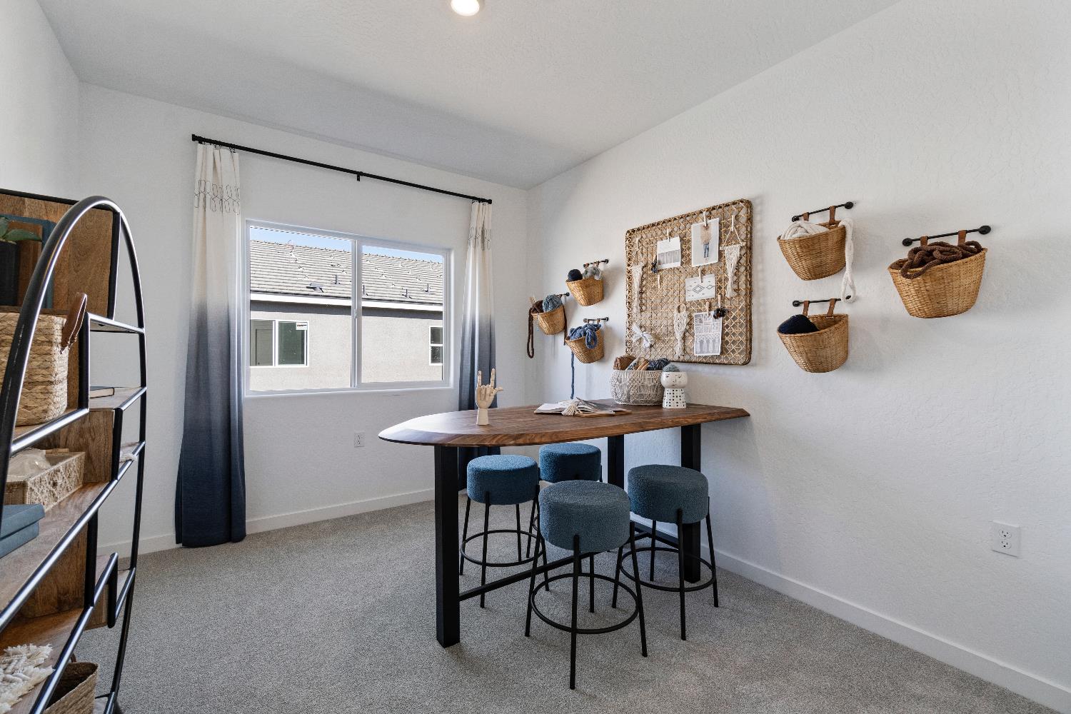 1059 Springtime Ave, Clovis, CA 93619