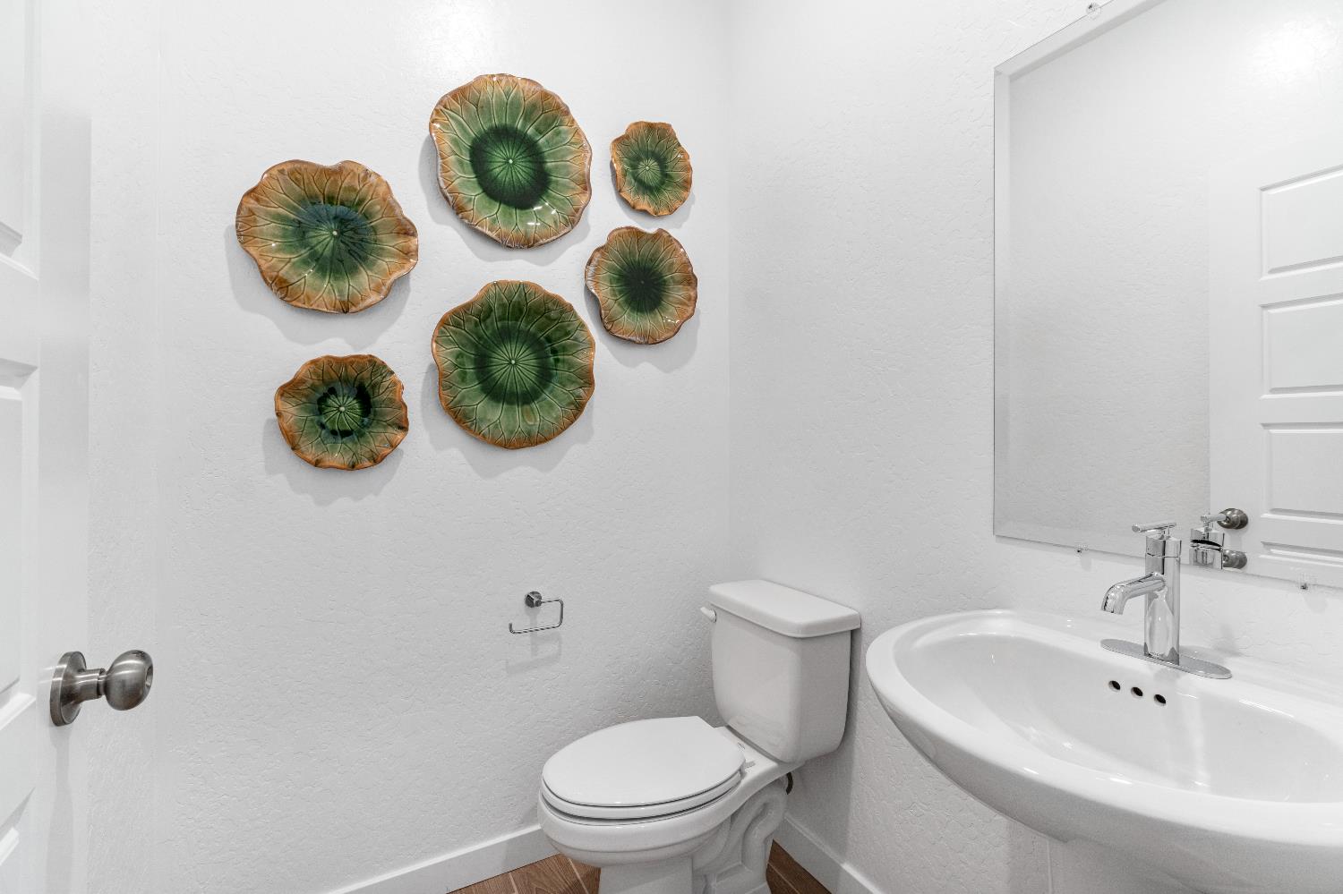 1053 Springtime Ave, Clovis, CA 93619