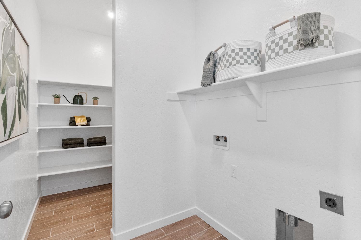 1053 Springtime Ave, Clovis, CA 93619