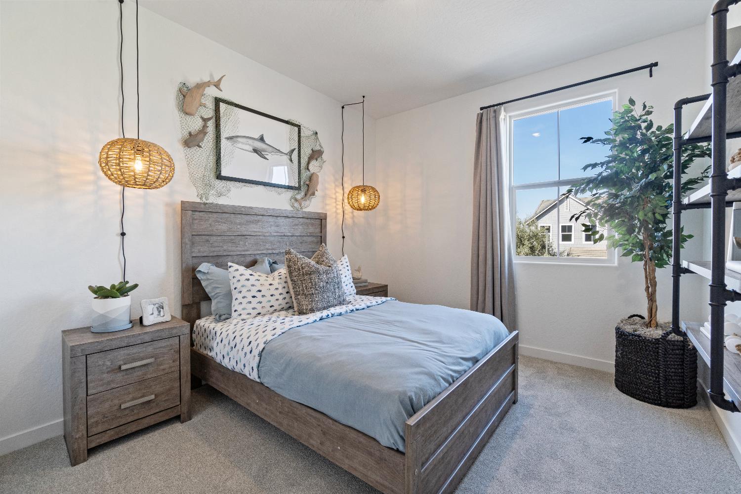 1046 Springtime Ave, Clovis, CA 93619