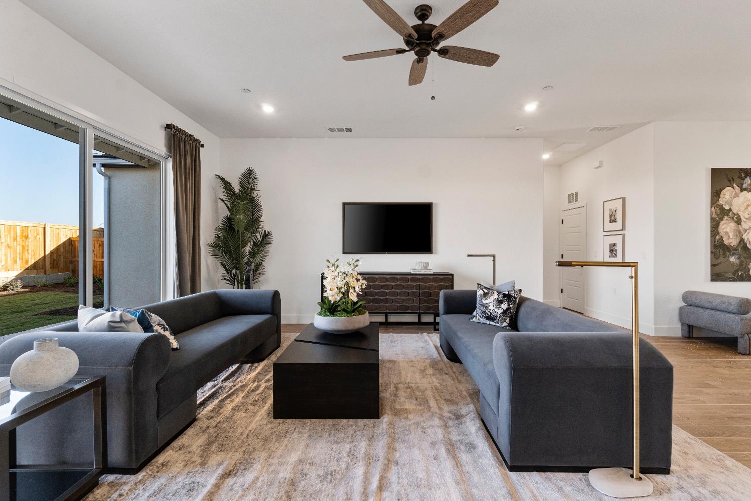 2291 N Argyle Ave, Clovis, CA 93619