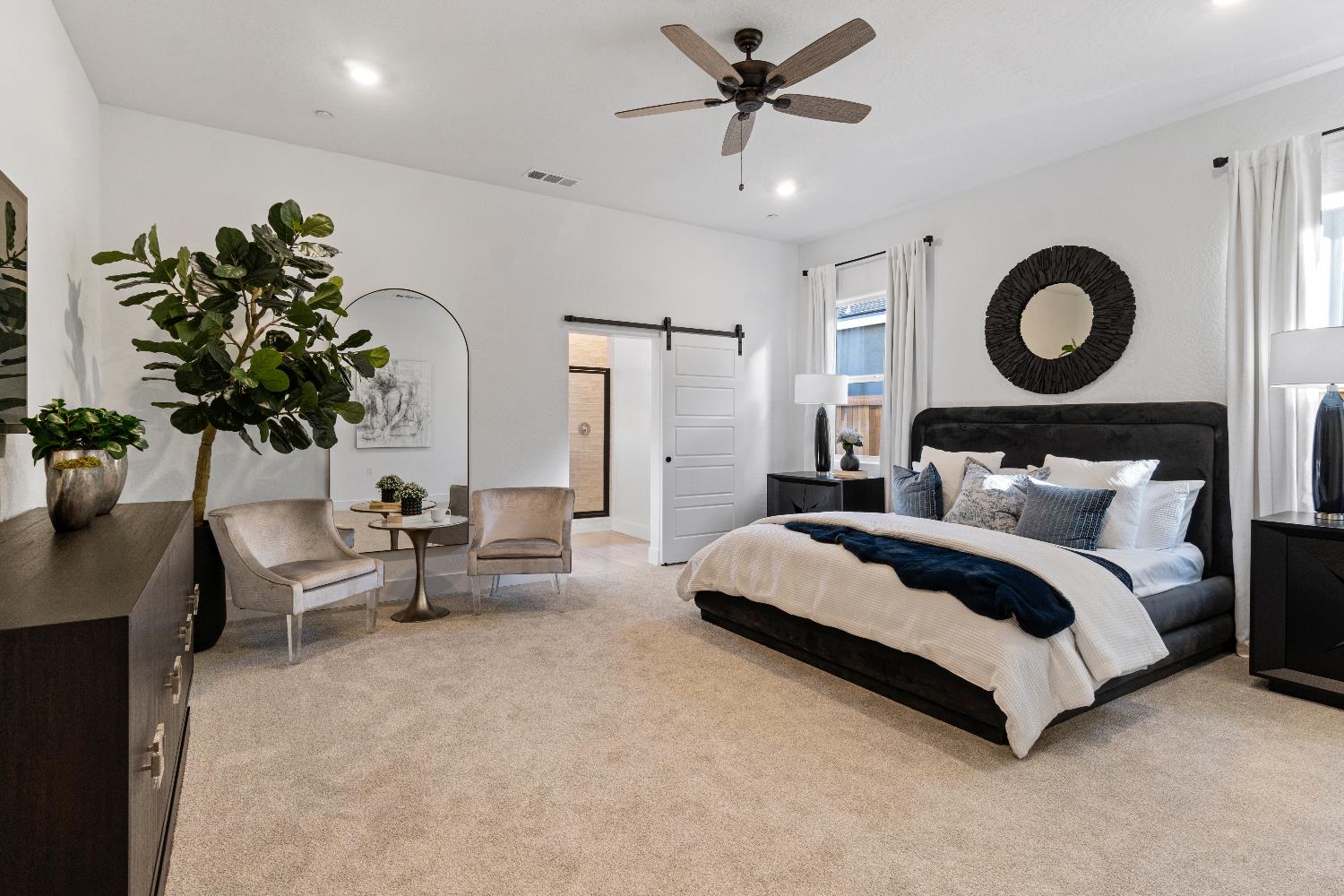 2291 N Argyle Ave, Clovis, CA 93619