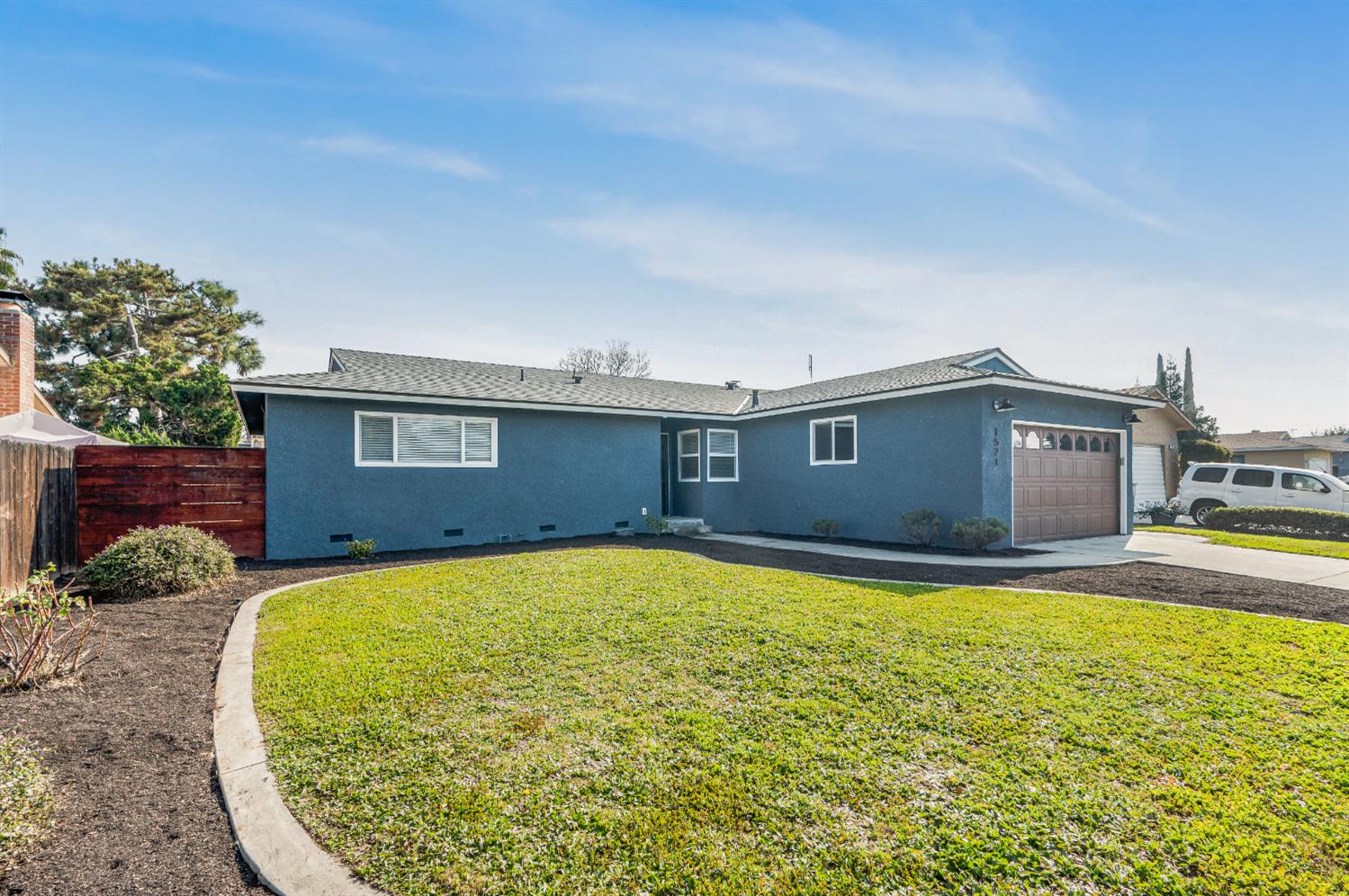 1521 Stanford Ave, Clovis, CA 93611