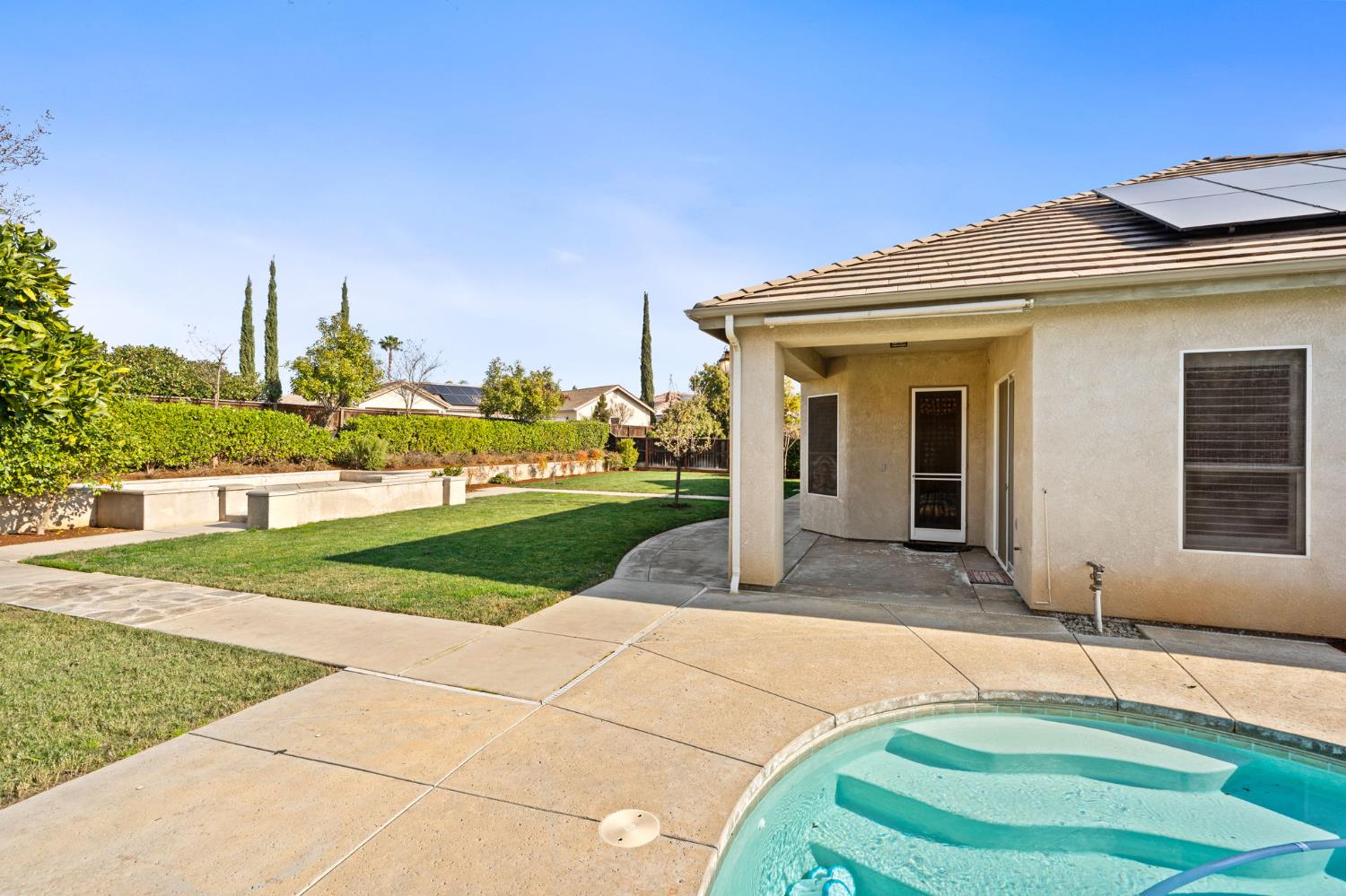 2735 Prescott Ave, Clovis, CA 93619