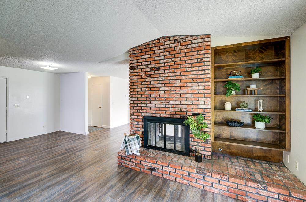 131 N Terry Ave, Clovis, CA 93612