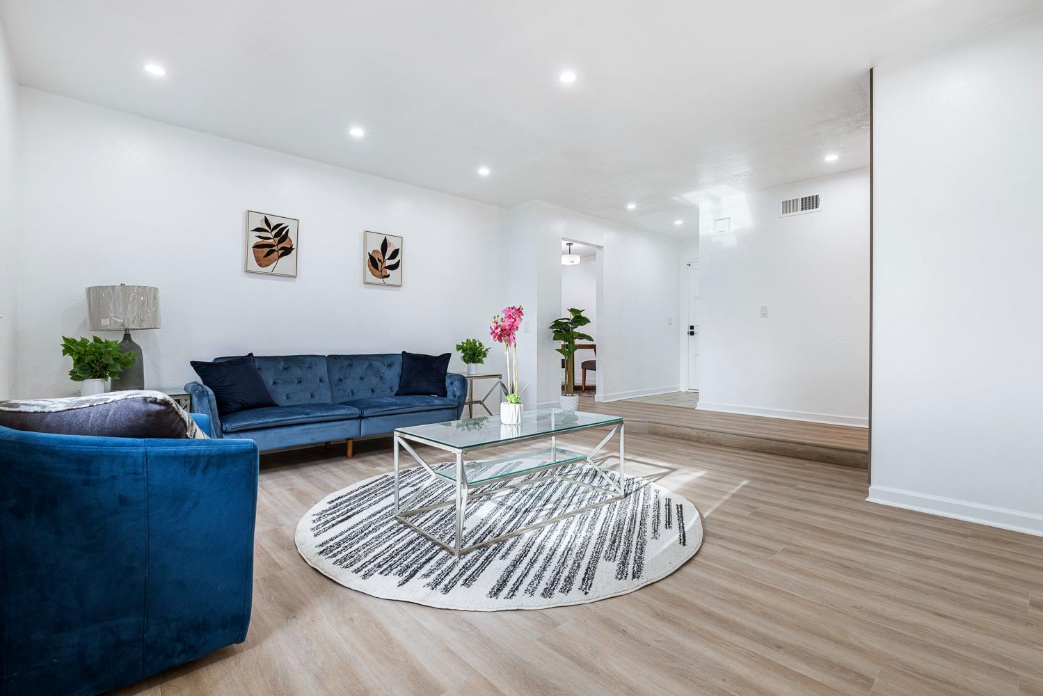 1622 Dennis Ave, Clovis, CA 93611