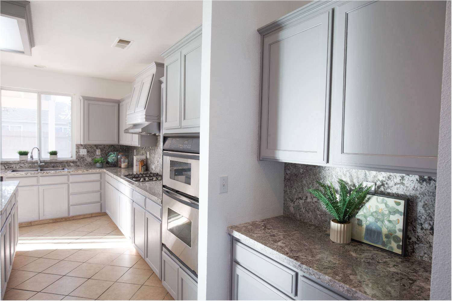 2668 Scott Ave, Clovis, CA 93611