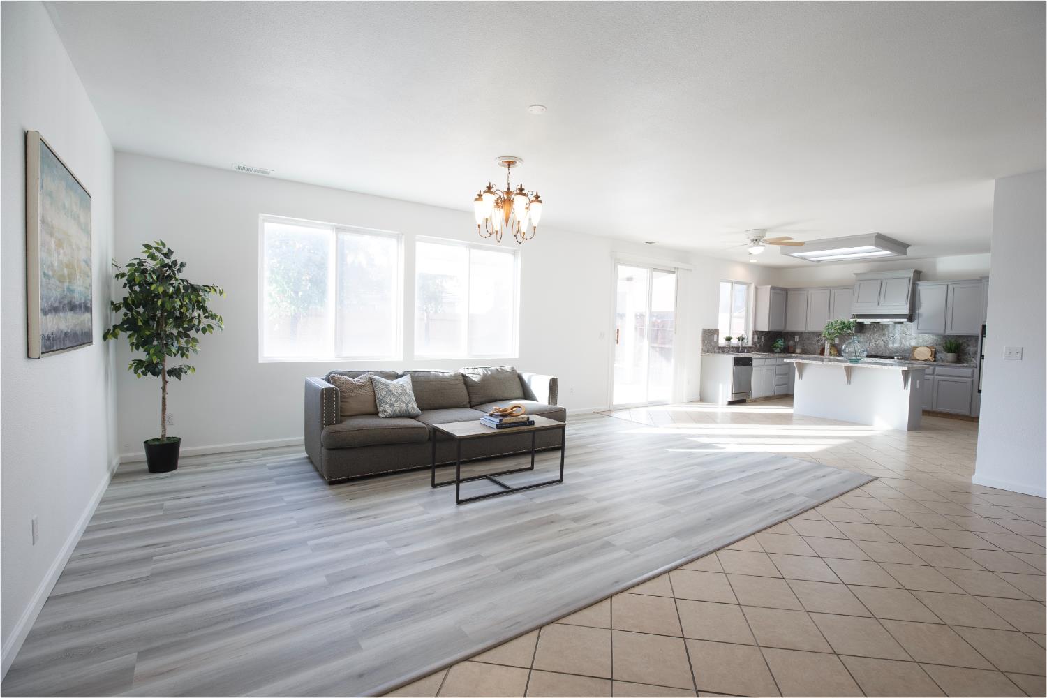 2668 Scott Ave, Clovis, CA 93611