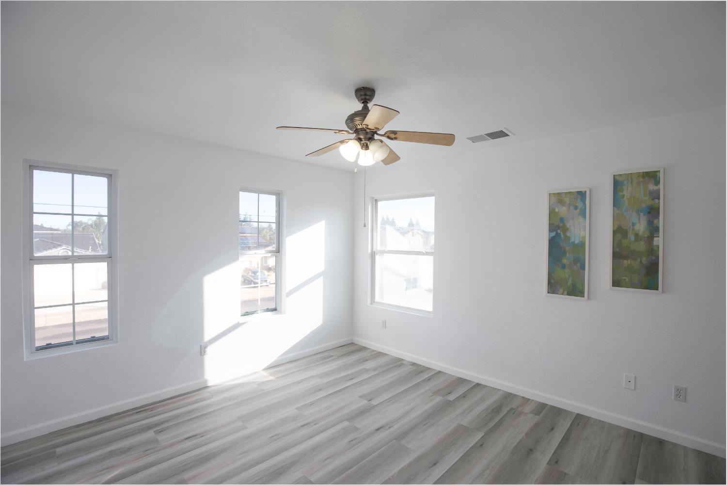 2668 Scott Ave, Clovis, CA 93611