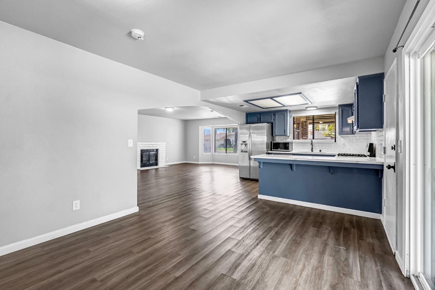 3099 Ezie Ave, Clovis, CA 93611