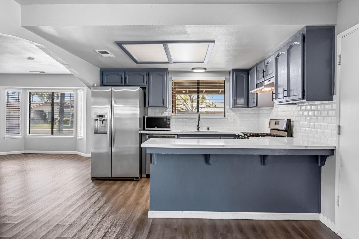 3099 Ezie Ave, Clovis, CA 93611