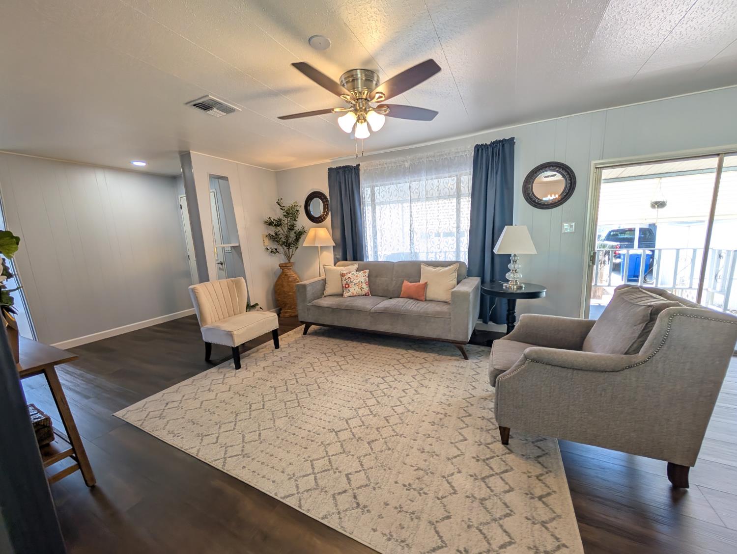 1001 Sylmar #94, Clovis, CA 93612