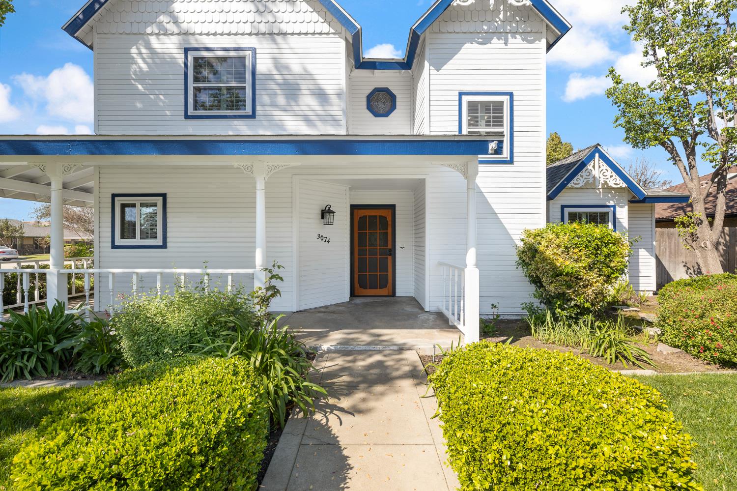 3074 Burgan Ave, Clovis, CA 93611