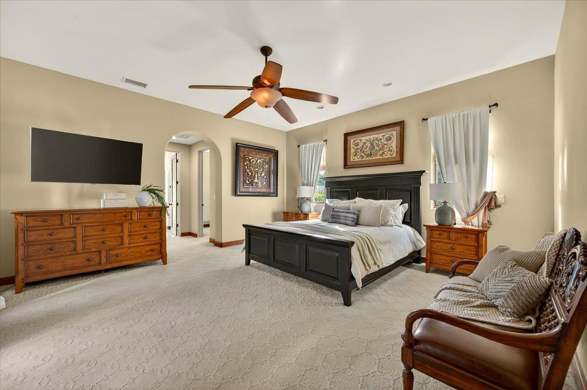 12370 N Via Il Prato Ave, Clovis, CA 93619