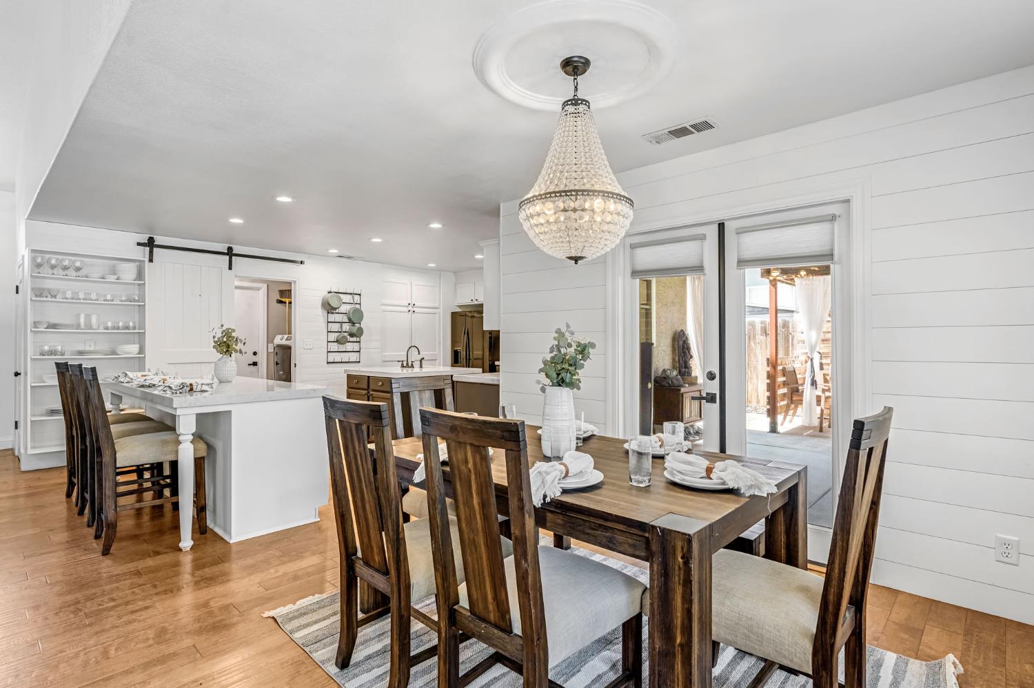 2361 Cromwell Ave, Clovis, CA 93611