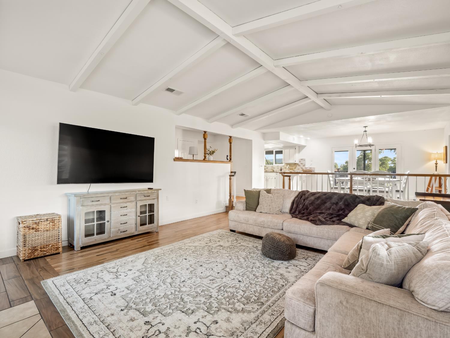 22452 Goldrush Ln, Clovis, CA 93619