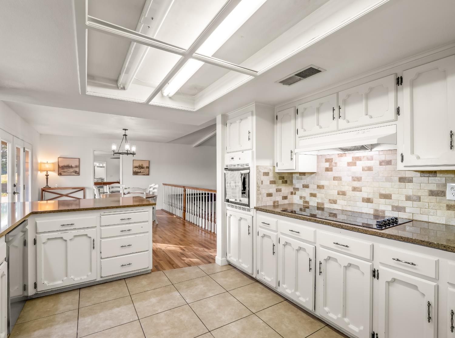 22452 Goldrush Ln, Clovis, CA 93619