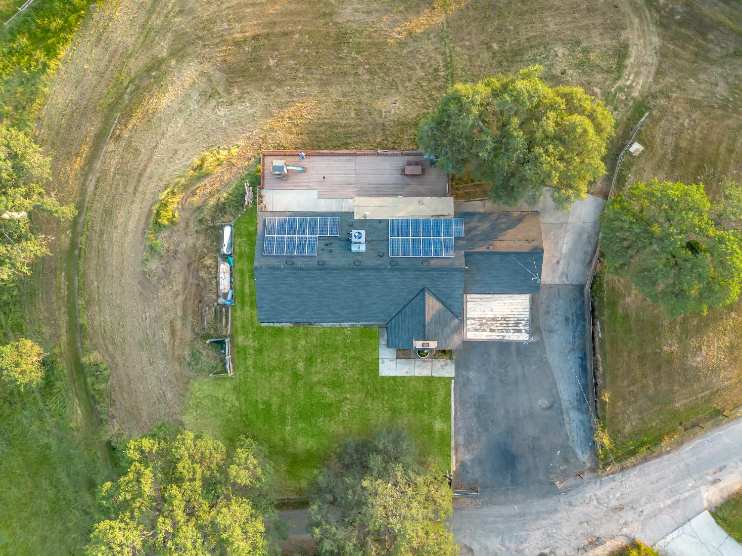 22452 Goldrush Ln, Clovis, CA 93619