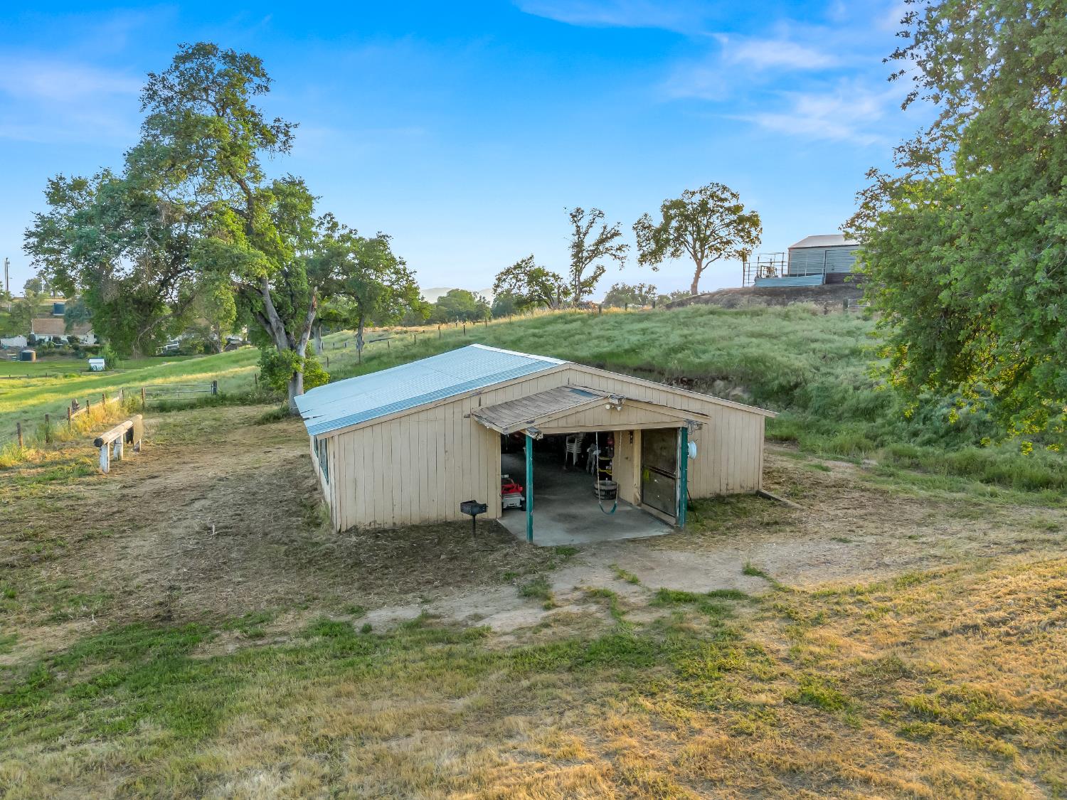 22452 Goldrush Ln, Clovis, CA 93619