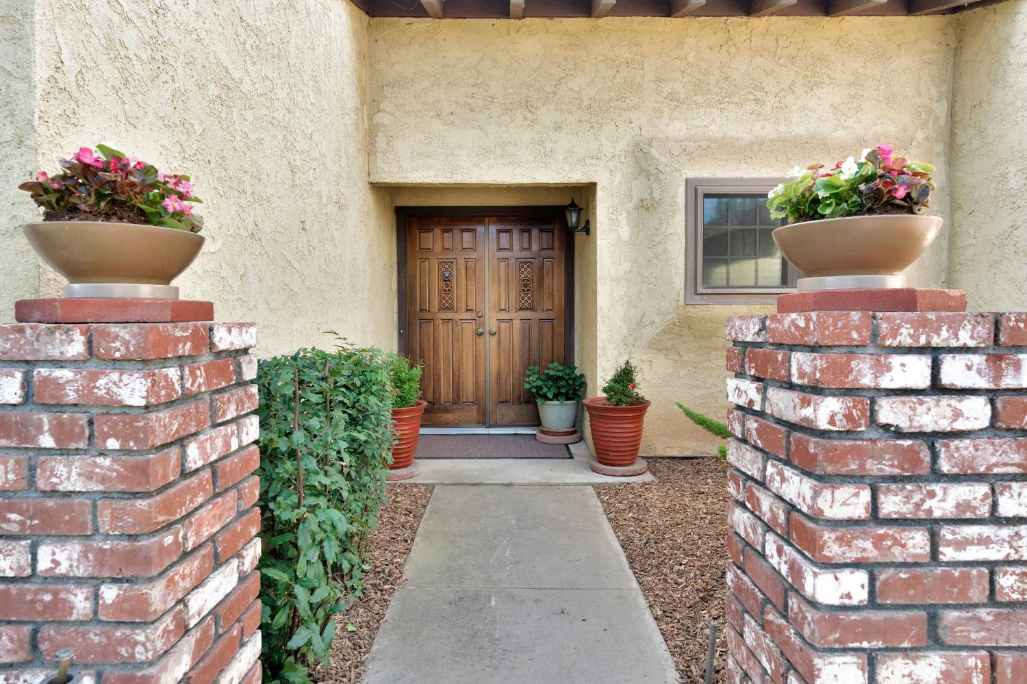 778 W Polson Ave, Clovis, CA 93612