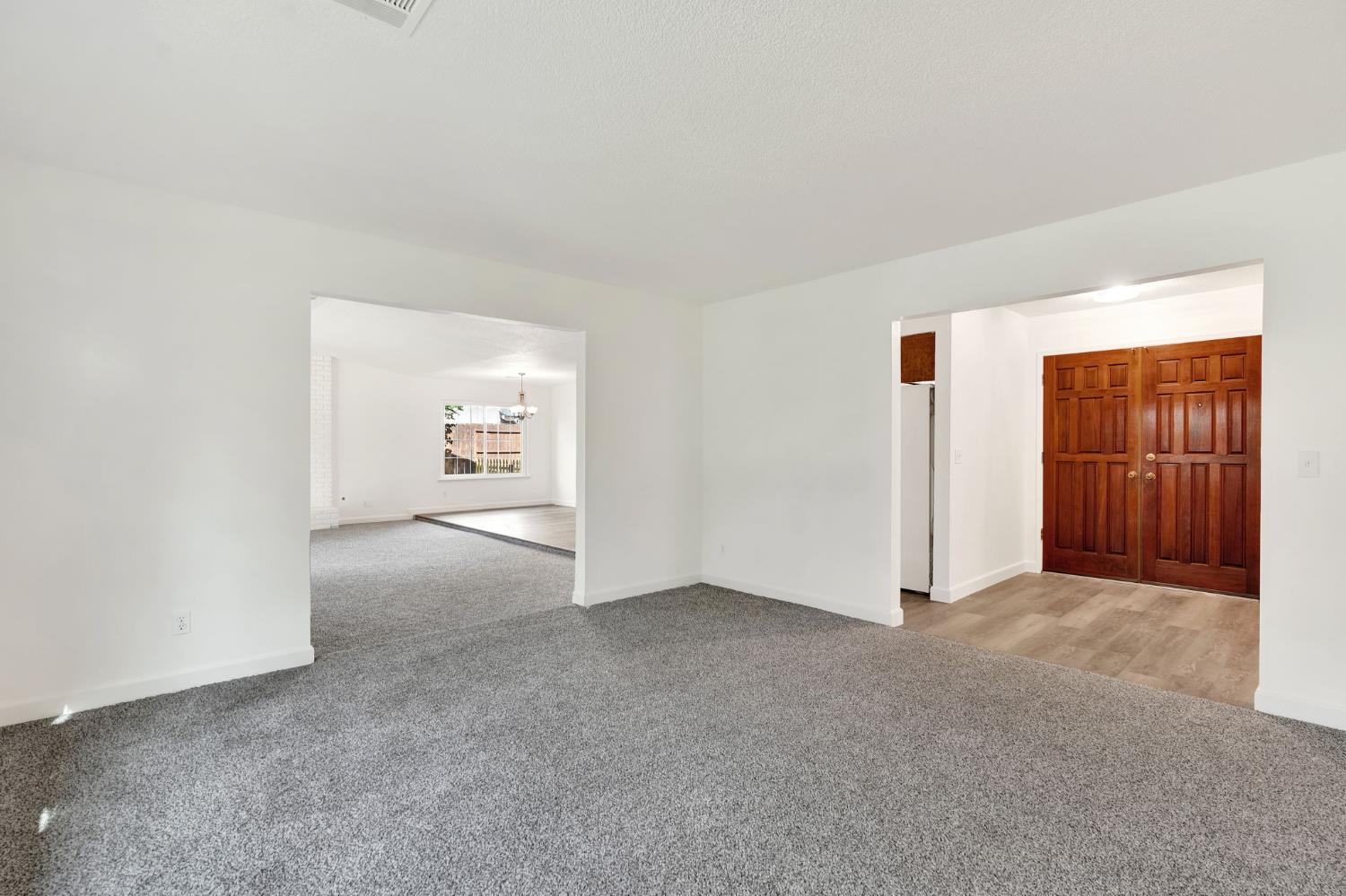 778 W Polson Ave, Clovis, CA 93612