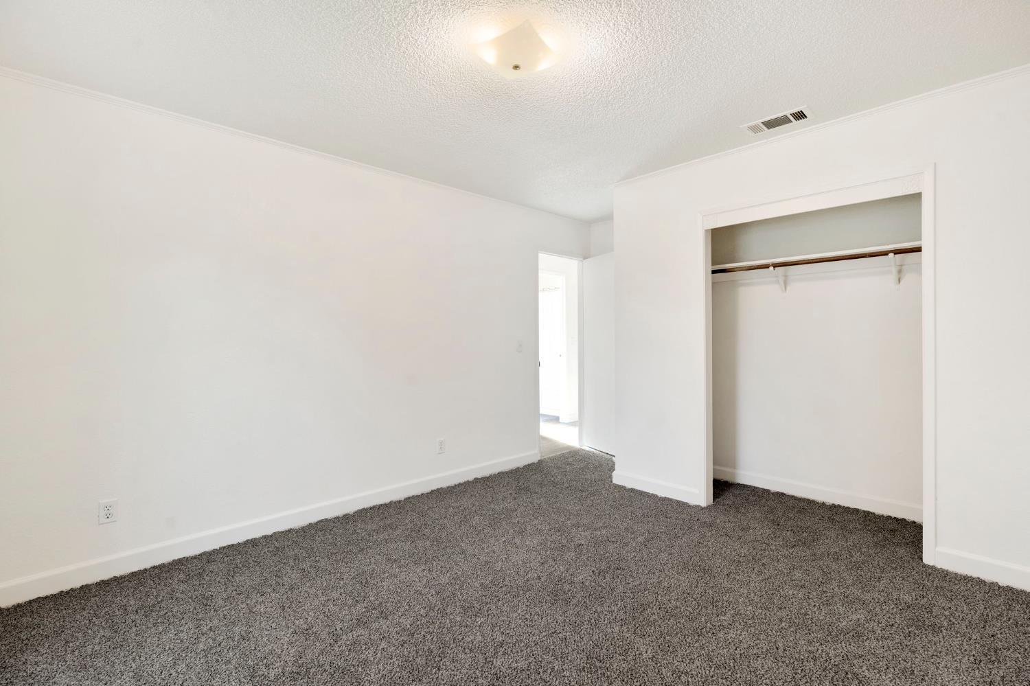 778 W Polson Ave, Clovis, CA 93612