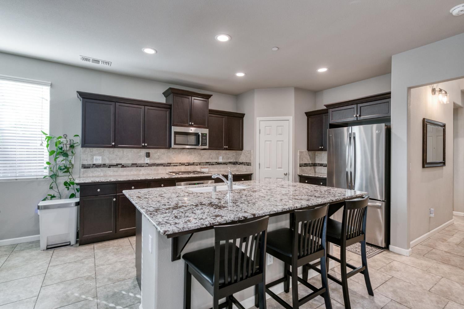 3606 Saginaw Ave, Clovis, CA 93619